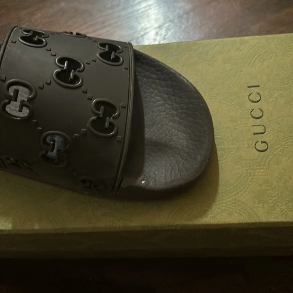 Gucci slides - Picture 4 of 5